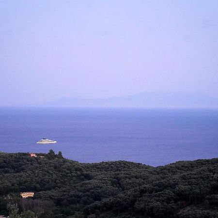 Moonlight Suites Parga Exterior photo