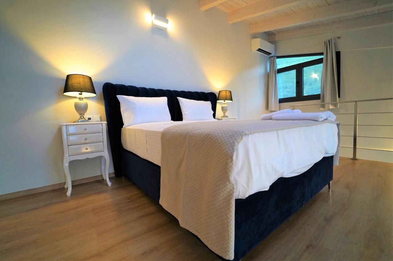 Moonlight Suites Parga Exterior photo