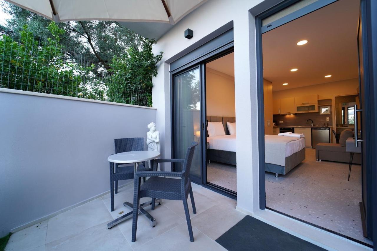 Moonlight Suites Parga Exterior photo