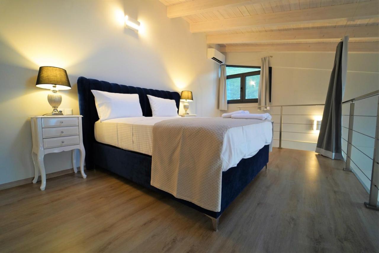 Moonlight Suites Parga Exterior photo