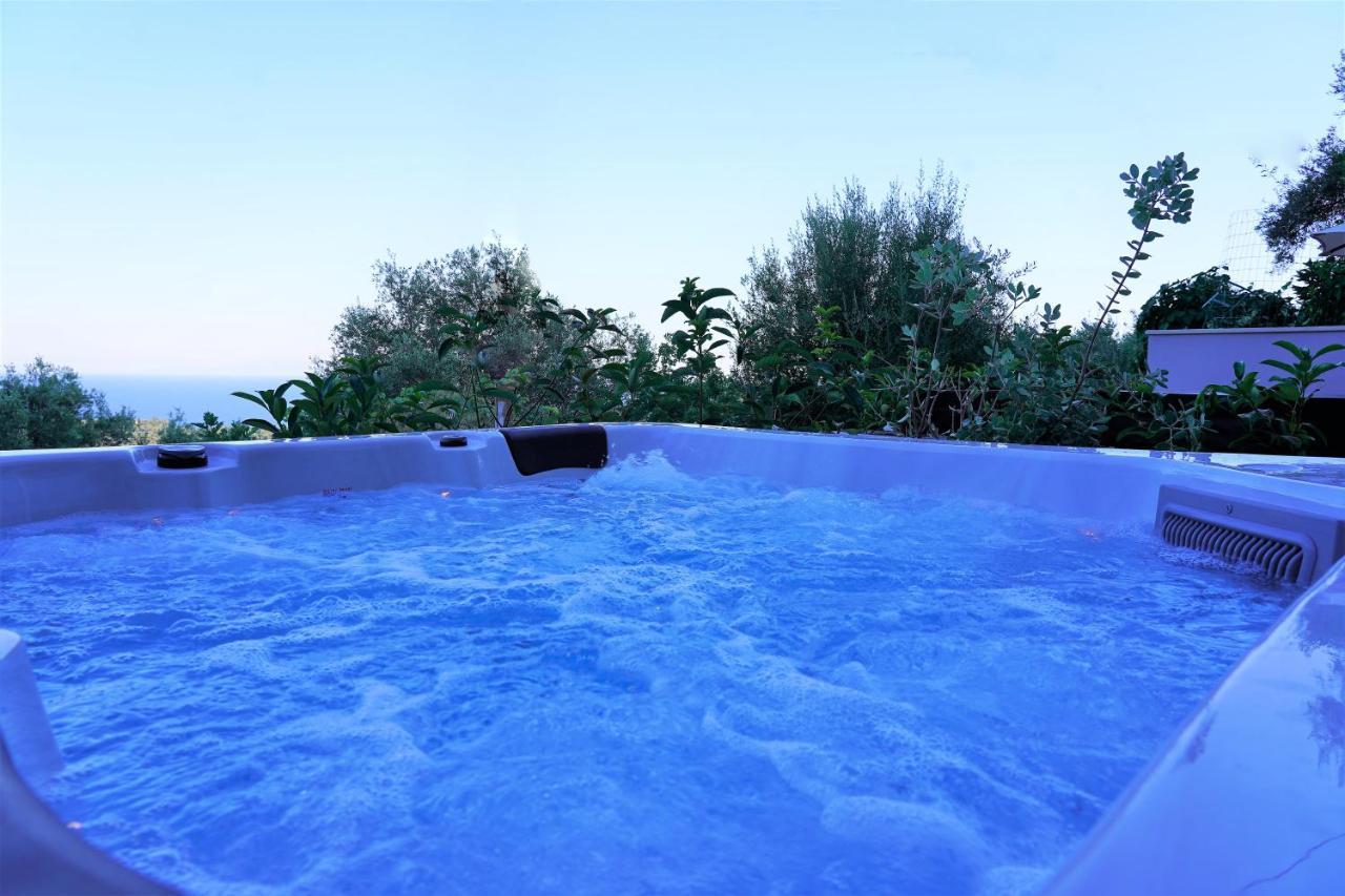 Moonlight Suites Parga Exterior photo