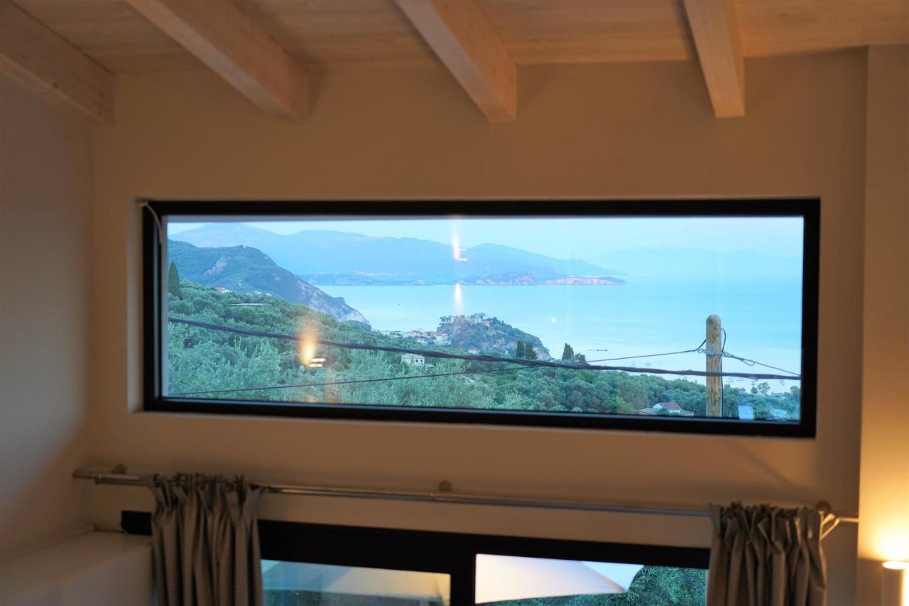 Moonlight Suites Parga Exterior photo